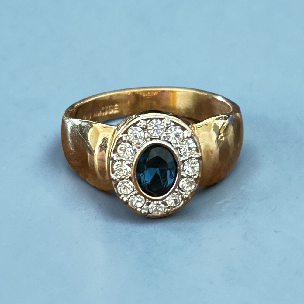 Vintage size 8, 18 KT gold overlay blue crystal ringing